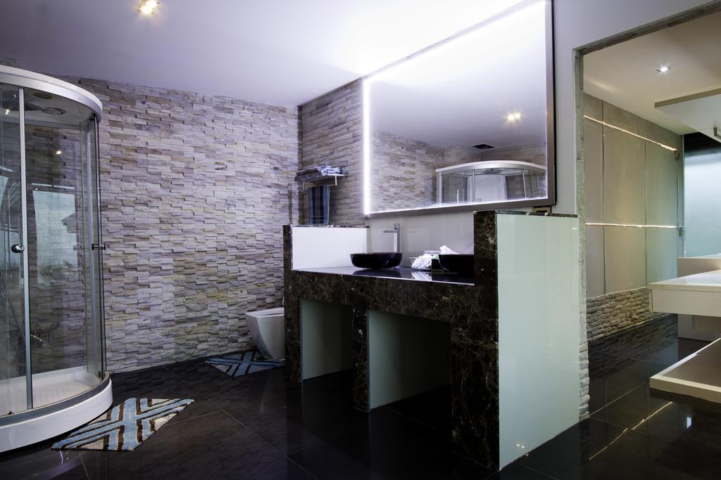 The Promenade Villa By Holiplanet Rawai Bagian luar foto