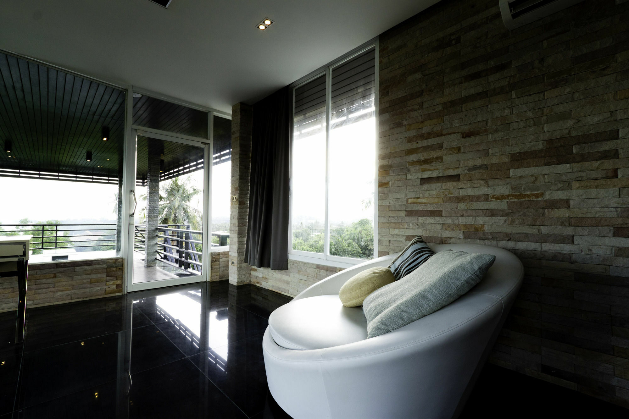 The Promenade Villa By Holiplanet Rawai Bagian luar foto